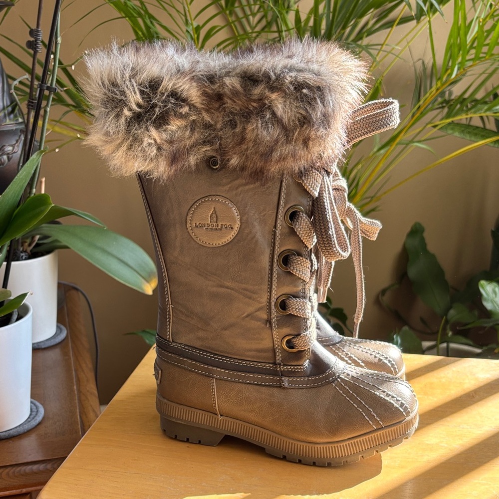 London Fog Melton Brown Boots with Faux Fur Trim NEW